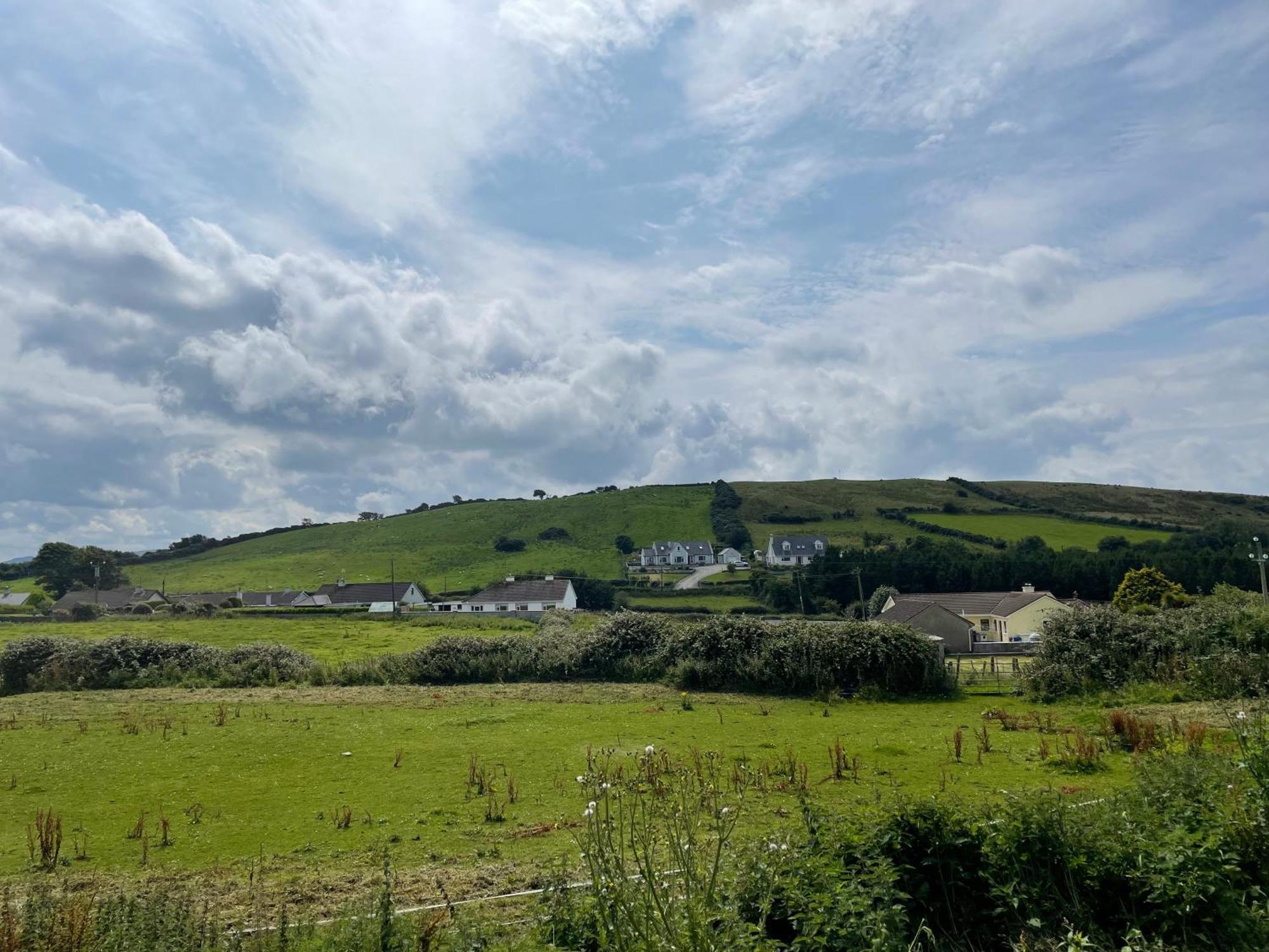 Family And Pet Friendly Farm Stay Ballyshannon Buitenkant foto